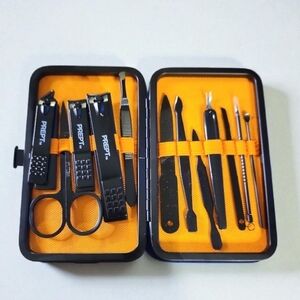 PREPT  Essential Grooming Gear For Men NIP